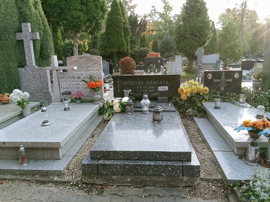 Grób MARIAN  SZEWCZYK 