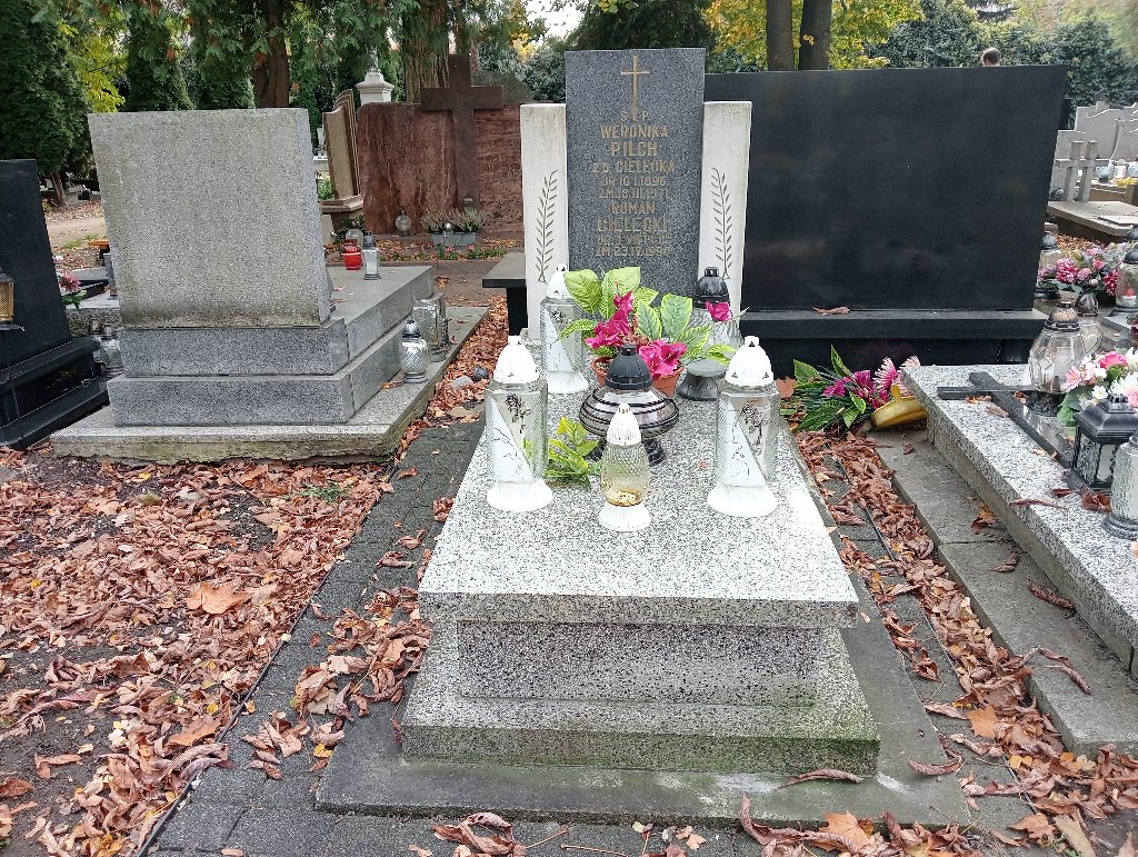 Grób WERONIKA PILCH 