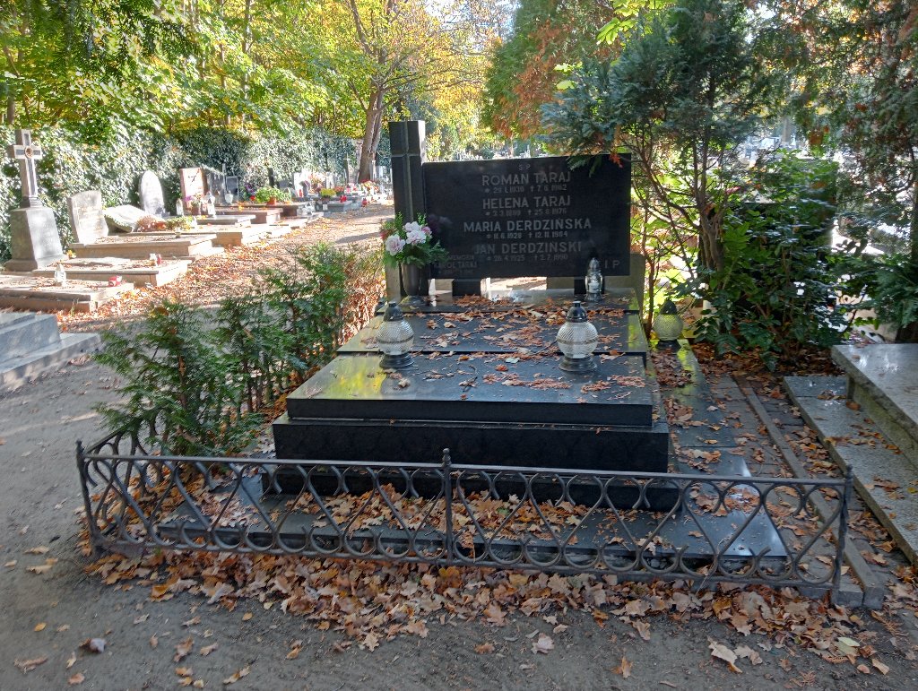 Grób HELENA TARAJ 