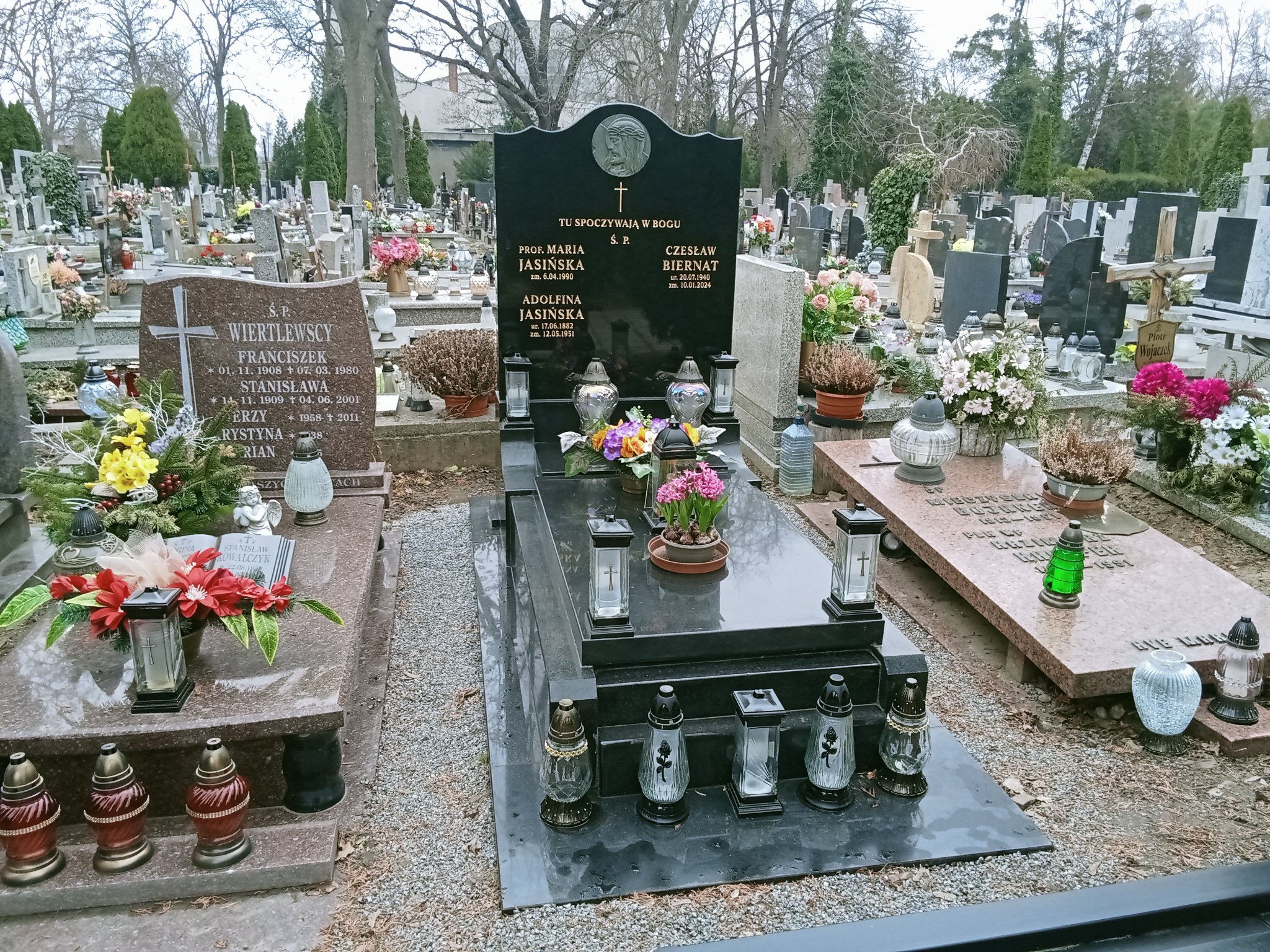 Grób CZESŁAW  BIERNAT