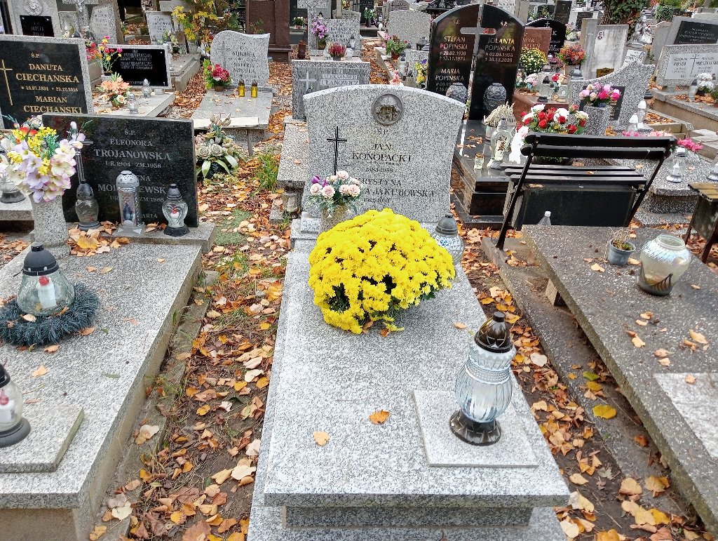 Grób KRYSTYNA KONOPACKA-JAKUBOWSKA 