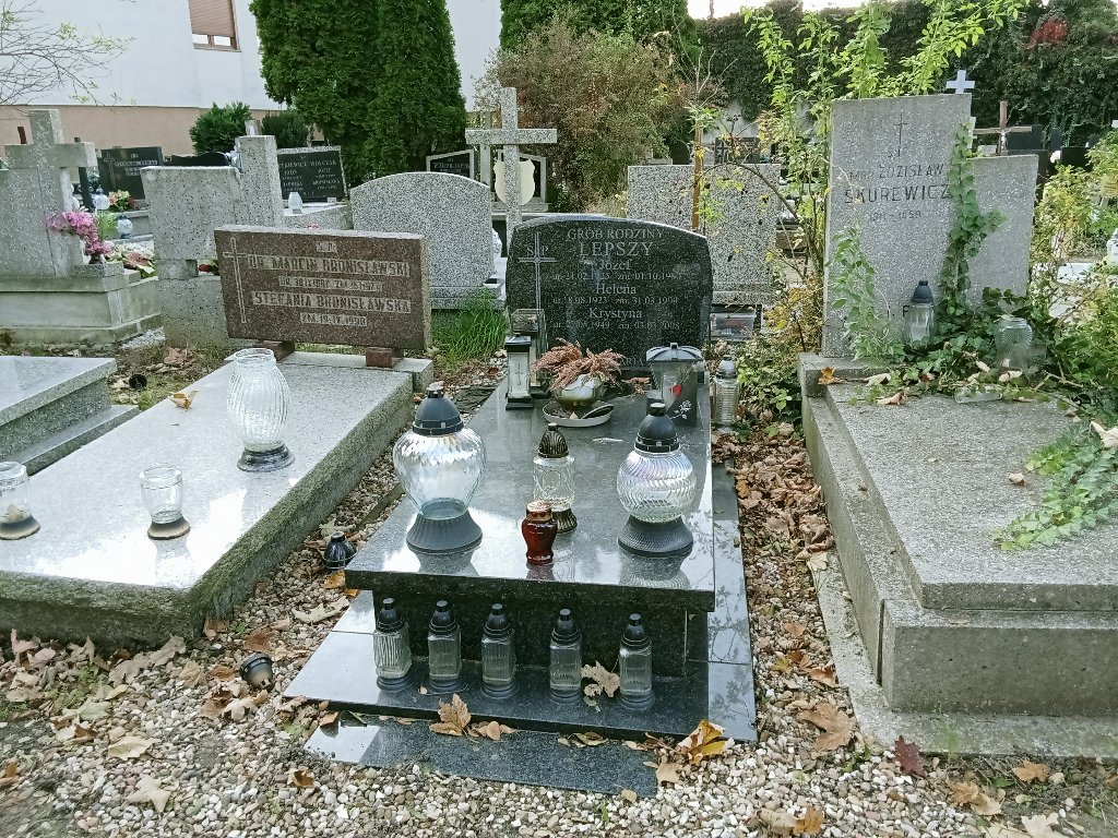 Grób KRYSTYNA LEPSZY  